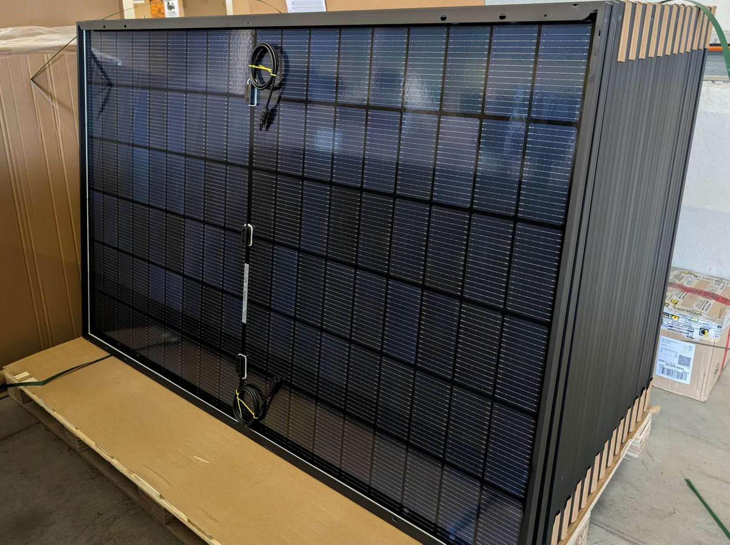 JA Solar N-Type Bifacial Glass-Glass 440W Solarmodul, Monokristalin, Hoher Wirkungsgrad, DeepBlue 4.0