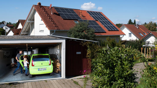 Photovoltaik 2026: Was Hausbesitzer jetzt über PV-Pflicht, Steuern und Smart Meter wissen müssen